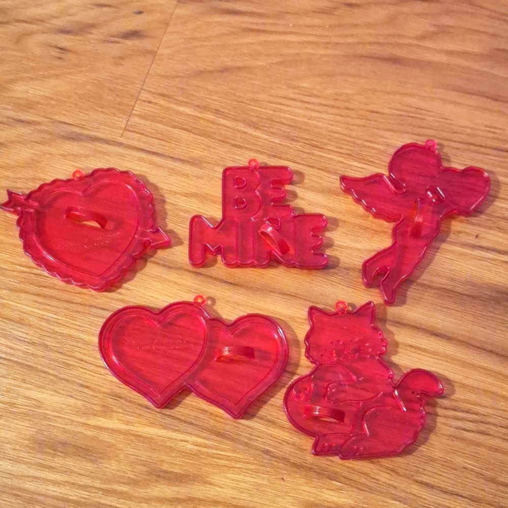 Be My Valentine These Cuties Are Amscan Harrison New York Ventage Cookie Cutters
